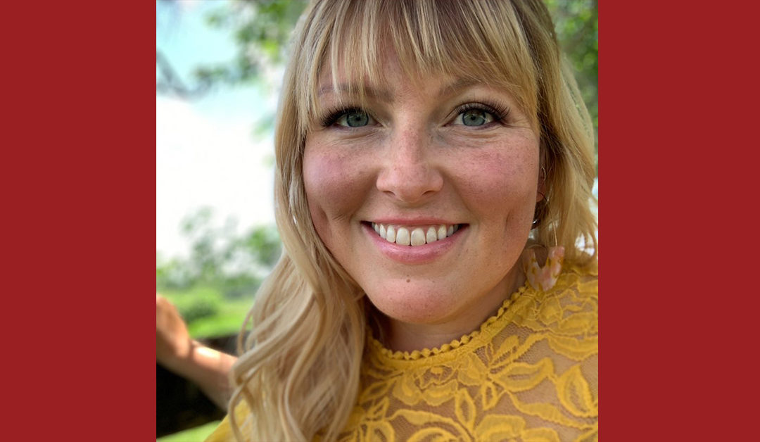 Ep #51: Becca Coaches Live: Being the Authority Your Clients Need with Amanda Woods Hall